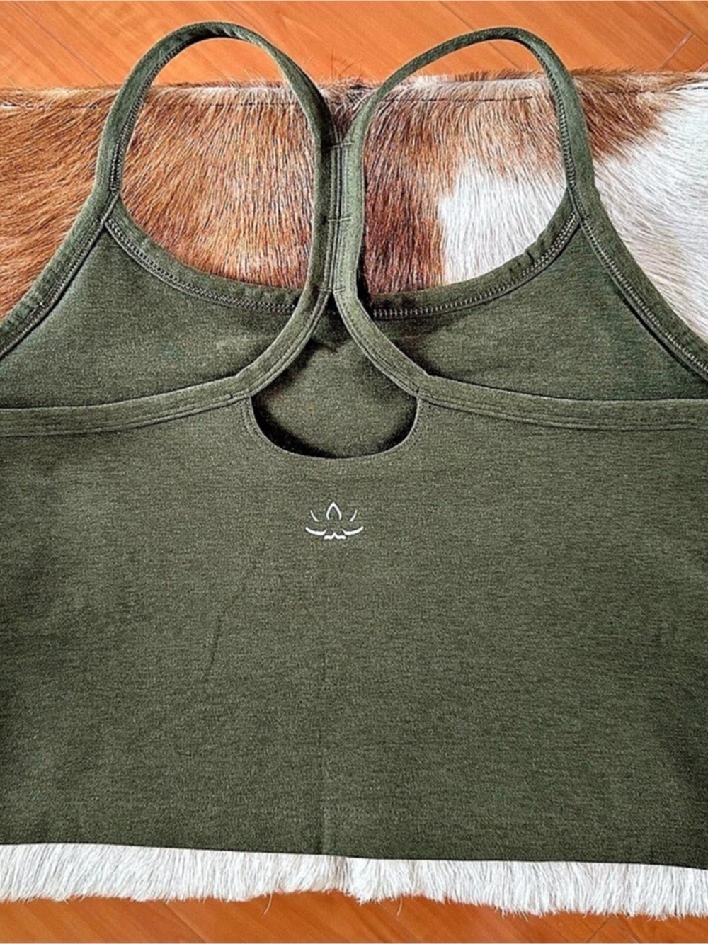Beyond Yoga Spacedye Slim Racerback Cropped Tank Bra
Green M